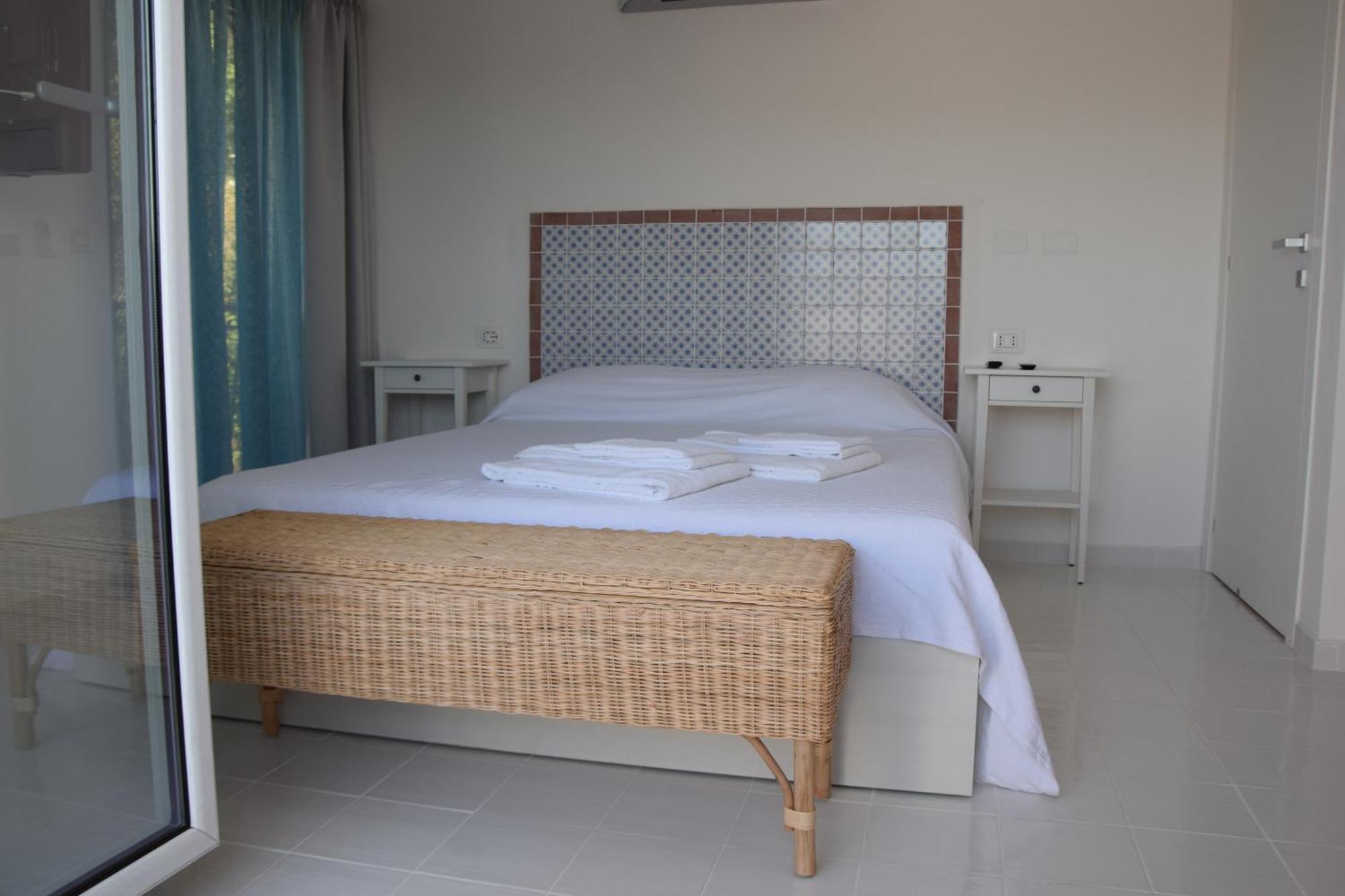 Bed and Breakfast Vist'Amare Санта-Мария-ди-Кастеллабате Экстерьер фото